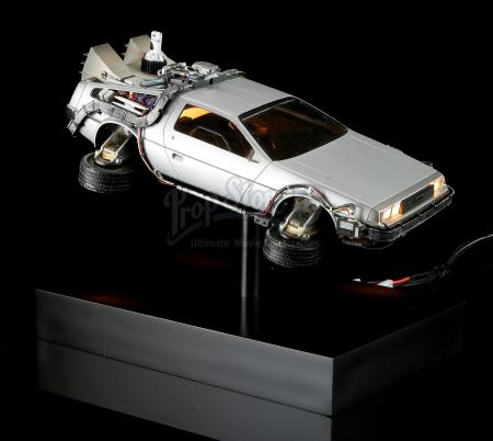 BACK TO THE FUTURE THE RIDE (1991) - DeLorean Time Machine Model Miniature