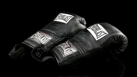 ROCKY BALBOA (2006) - Mason 'The Line' Dixon's (Antonio Tarver) Bloody Boxing Gloves