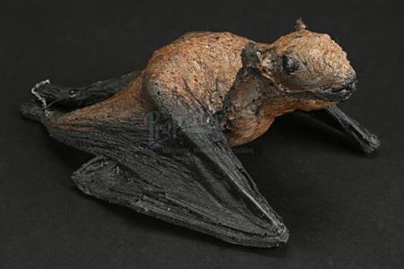 BATMAN BEGINS (2005) - Bat Cave Hanging Bat